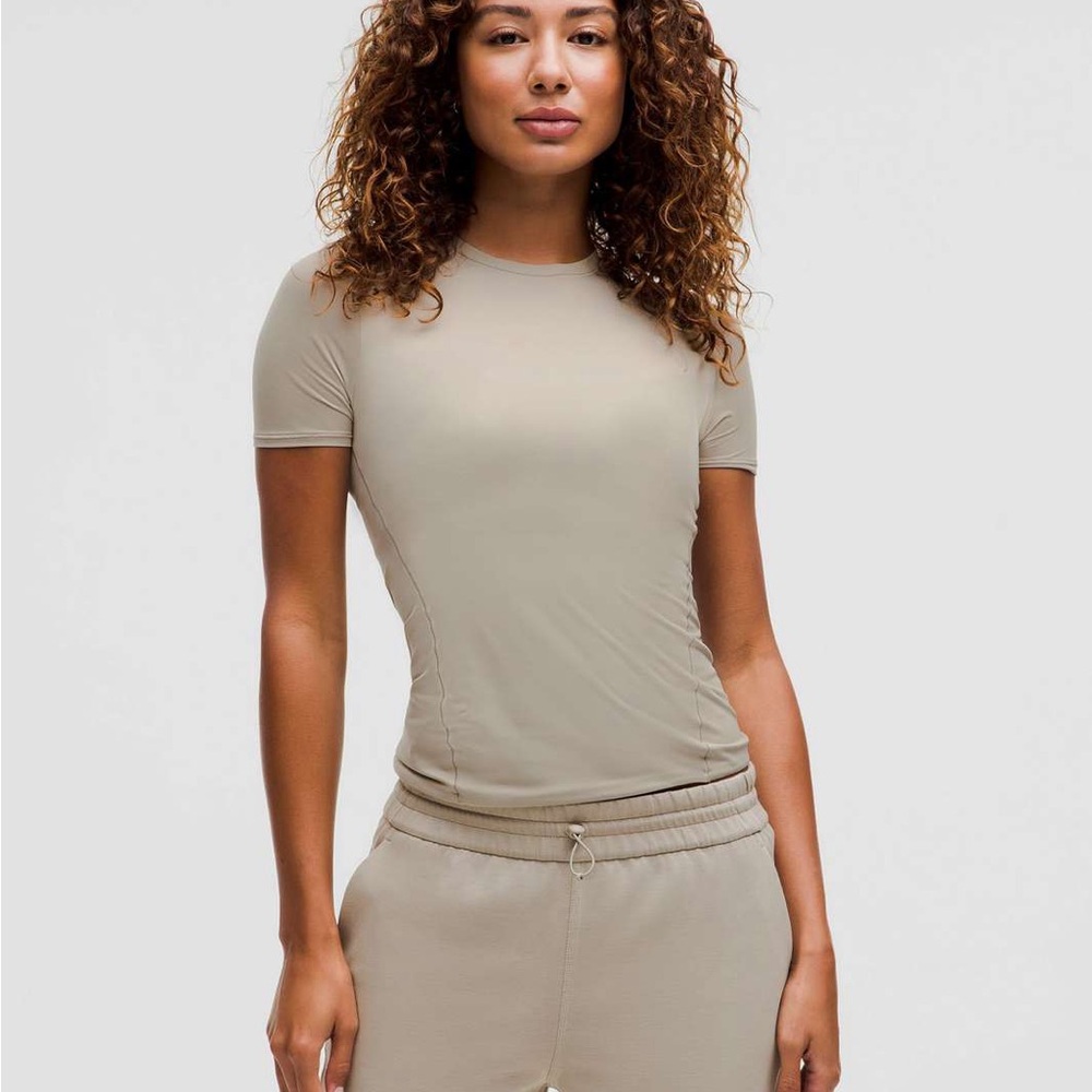 Lululemon Wundermost Nulu Hip-Length Crewneck Shirt Riverstone L #0084